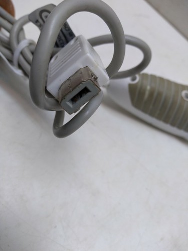 Nyko 87105 Nintendo Wii Wired Kama Controller - Picture 3 of 4