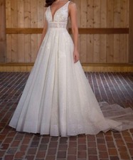 plus size wedding dress 24/26