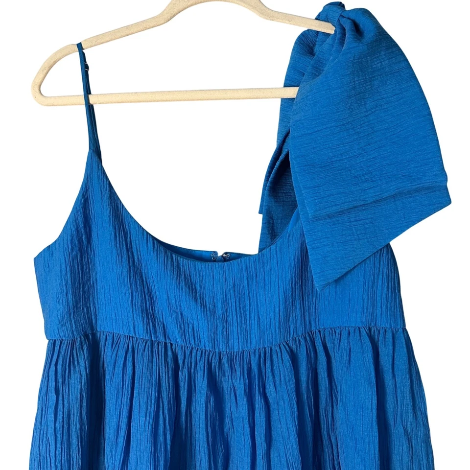 Mini vestido Gianni Bini x Jess Southern bainha bolha azul cobalto novo com etiquetas tamanho 10 M - Imagem 3 de 4