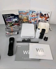Nintendo Wii Video Game Console White Bundle