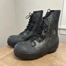 VTG 1977 Bata US Military Mickey Mouse Bunny Boots Men’s 10R Extreme Cold Black