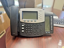 Digium D70 1TELD070LF 6-Line IP Phone WITH HD VOICE HANDSET