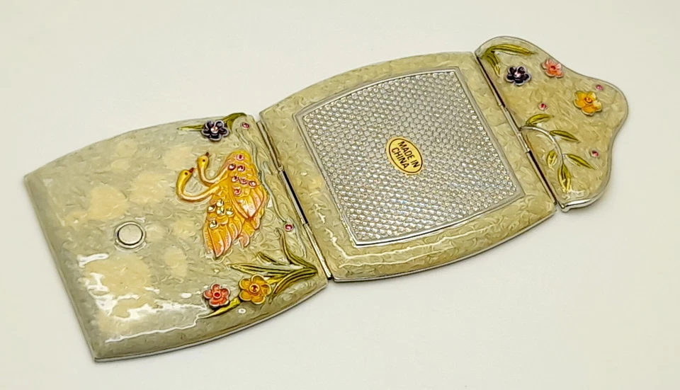 Elegant decorative dual Compact Purse Pocket Makeup Mirror ornaments ivory cream - Image 2 of 4