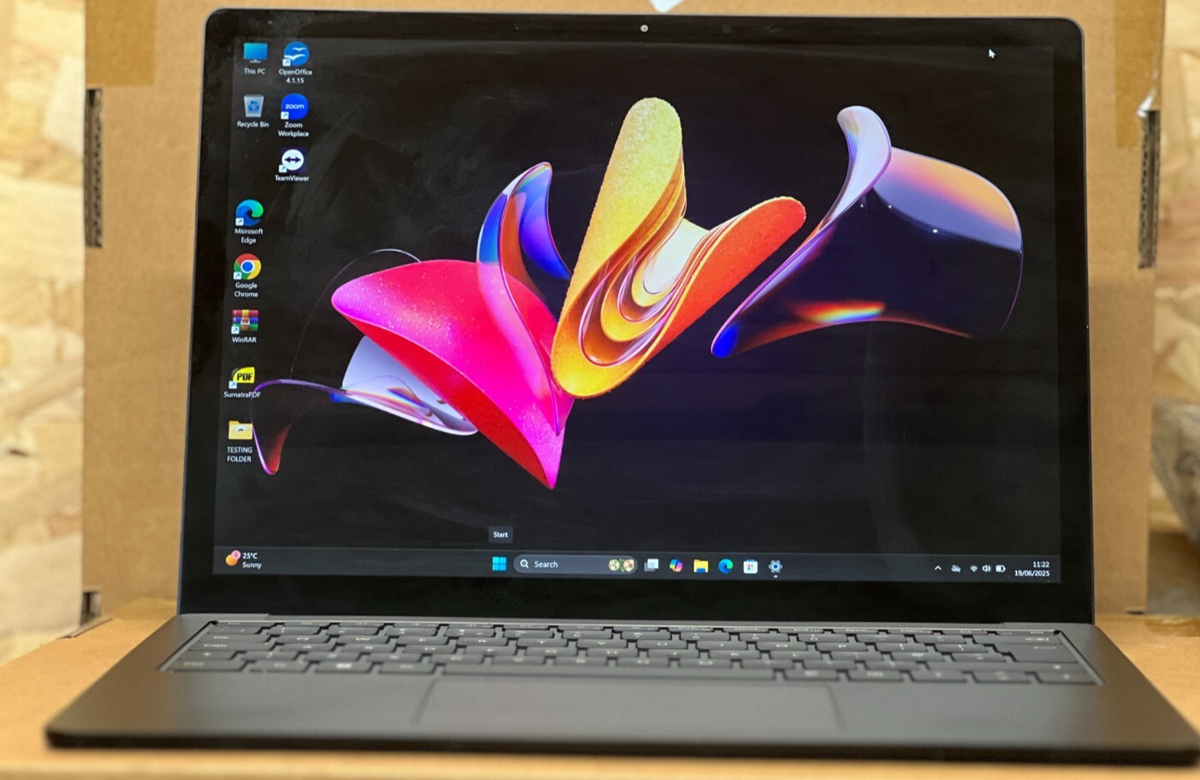 Microsoft Surface 1951 Laptop 5 Touch Points 10 Core i5-1245U 8GB