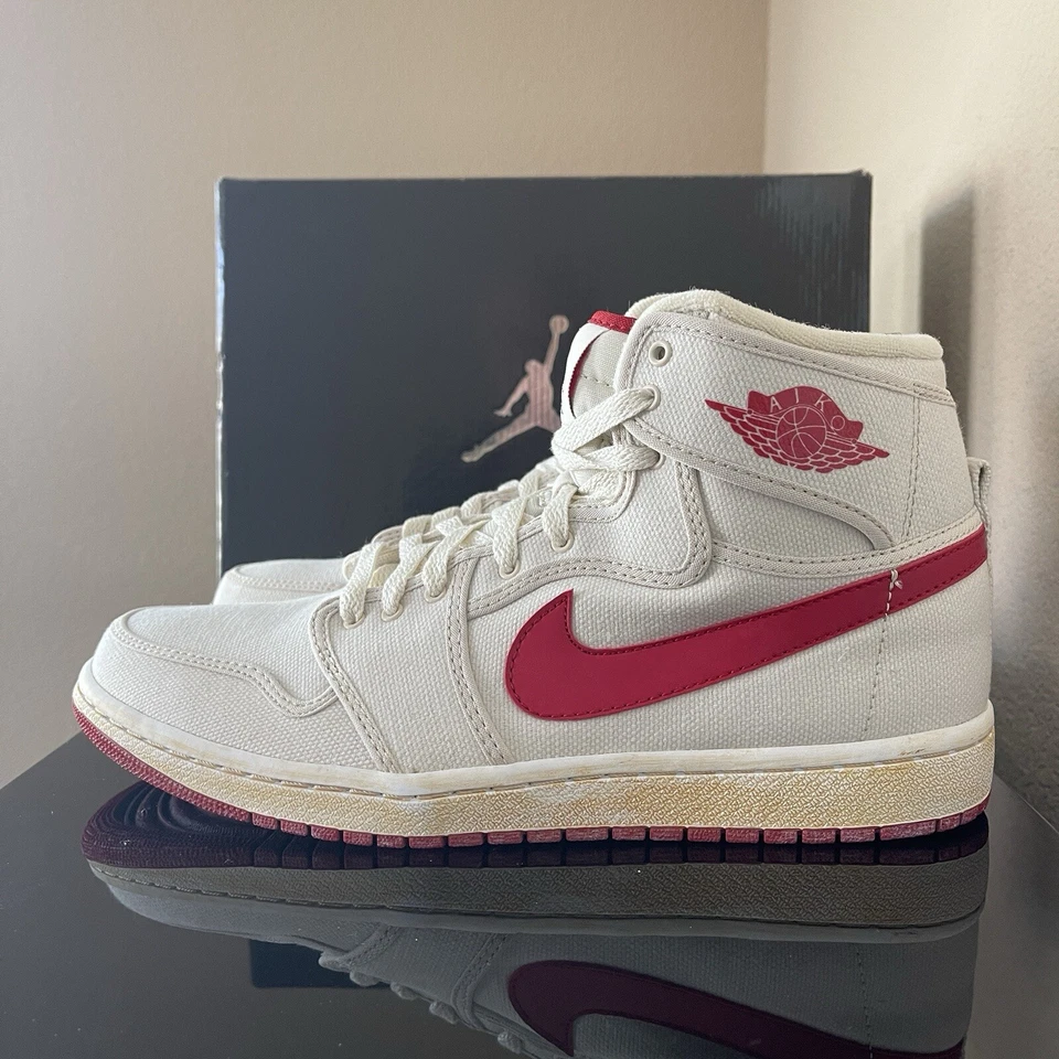 AJKO Air Jordan 1 Retro HI Blanco Rojo Universitario 402297-161 Talla 10.5 ¡NUEVO! Foto 4 de 4