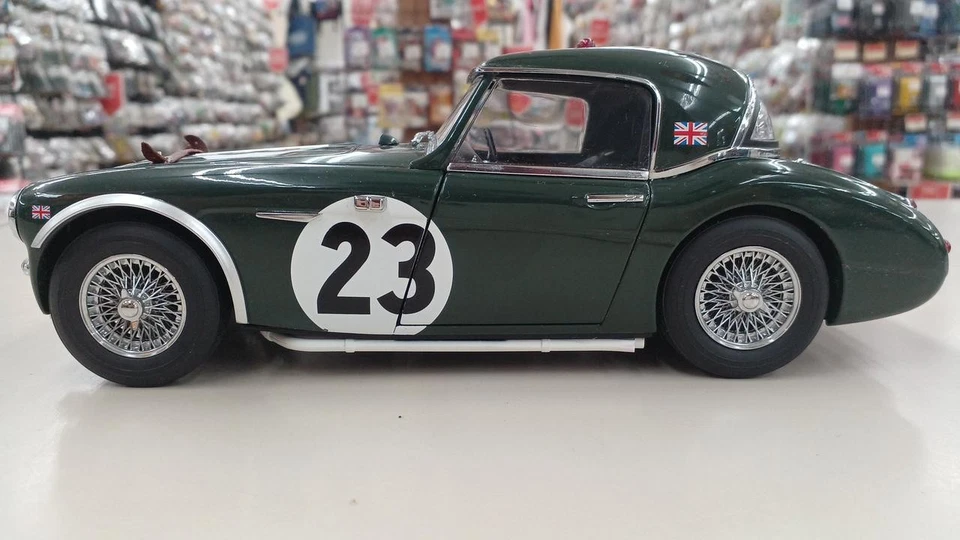 Kyosho bonnet, door paint has deteriorated AUSTIN HEALEY - Image 3 of 4