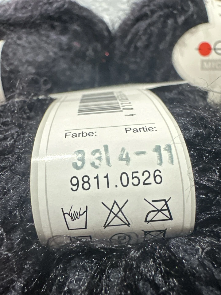 3 skeins Gedifra MICRO CHIC Italian Nylon Yarn | 3314 Black - Image 3 of 4