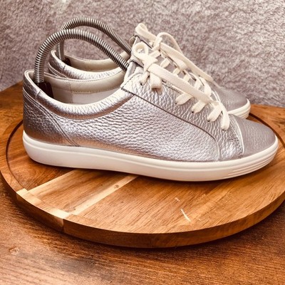 Ecco Soft 7 Sneakers Womens EU 39/US 8 Pure Silver Metallic Leather Casual Shoe