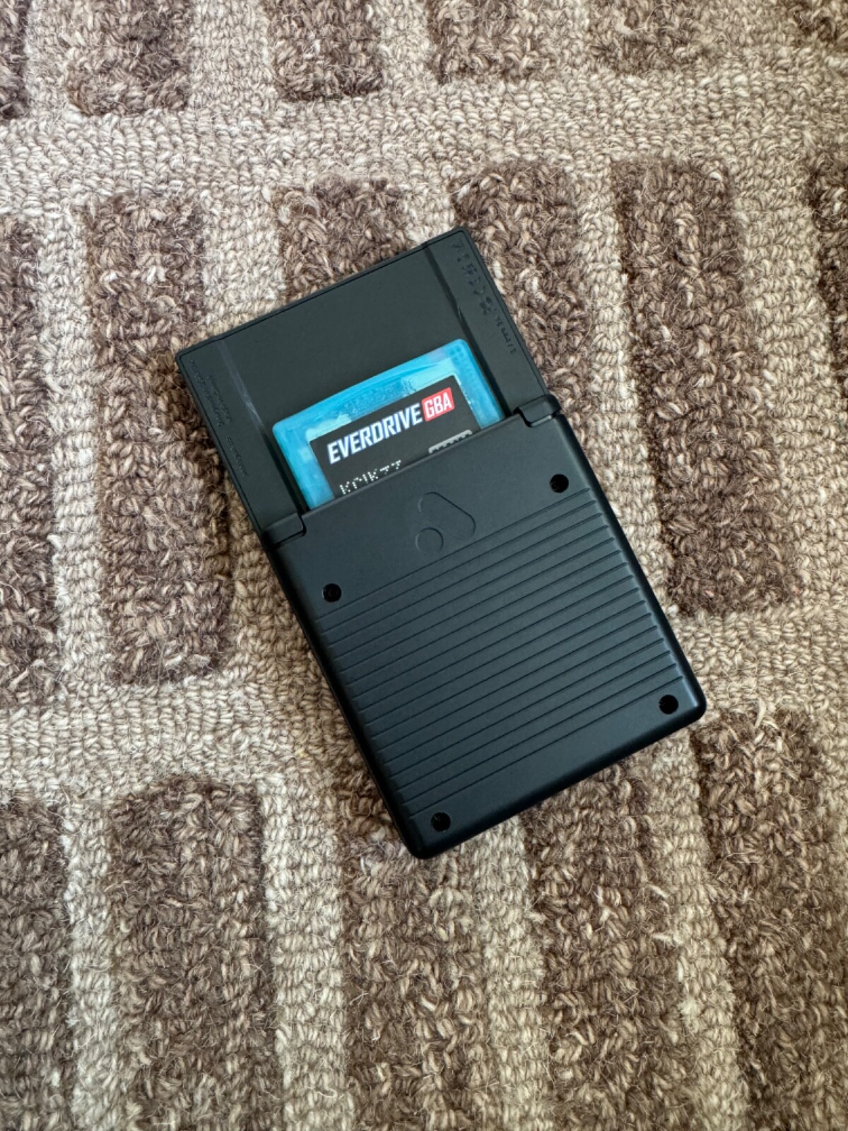 Analogue Pocket and EverDrive GBA Mini with 32GB MicroSD 650245193519