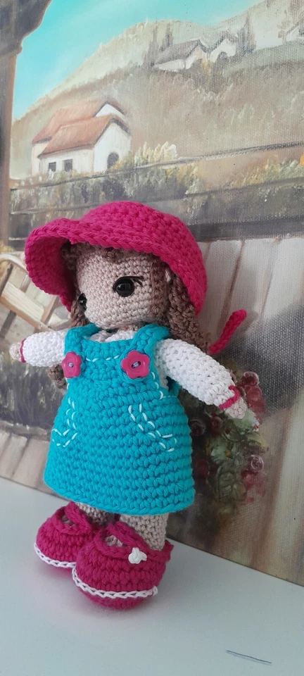 Amigurumi, Puppe, gehäkelt, Deko, Kunst, Handarbeit, Wolle, Geschenk, sammeln - Bild 4 von 4