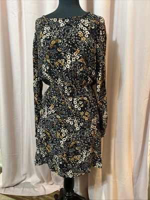 H&M Womens size 14 Dress Black Floral Long Sleeves Knee Length Smocked Waist