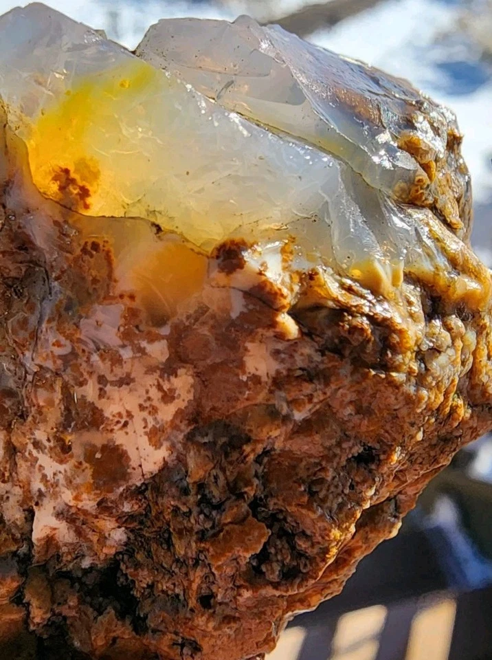 Ópalo exquisito de Opal Butte, Oregon muy raro AAA facetado áspero. (238 gramos) Foto 3 de 4