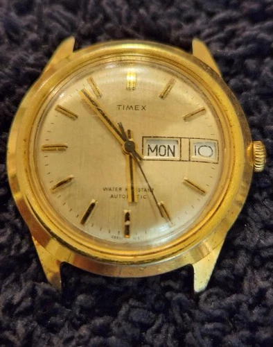 Vintage 1977 Timex Viscount Watch