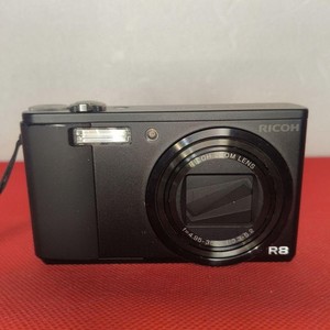 Ricoh R8 | eBay