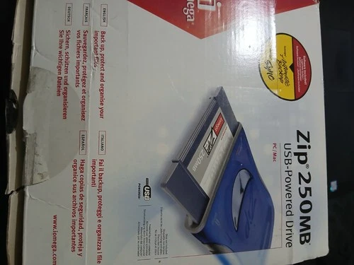 Iomega ZIP 250 Boxed 250MB USB-Powered Drive
