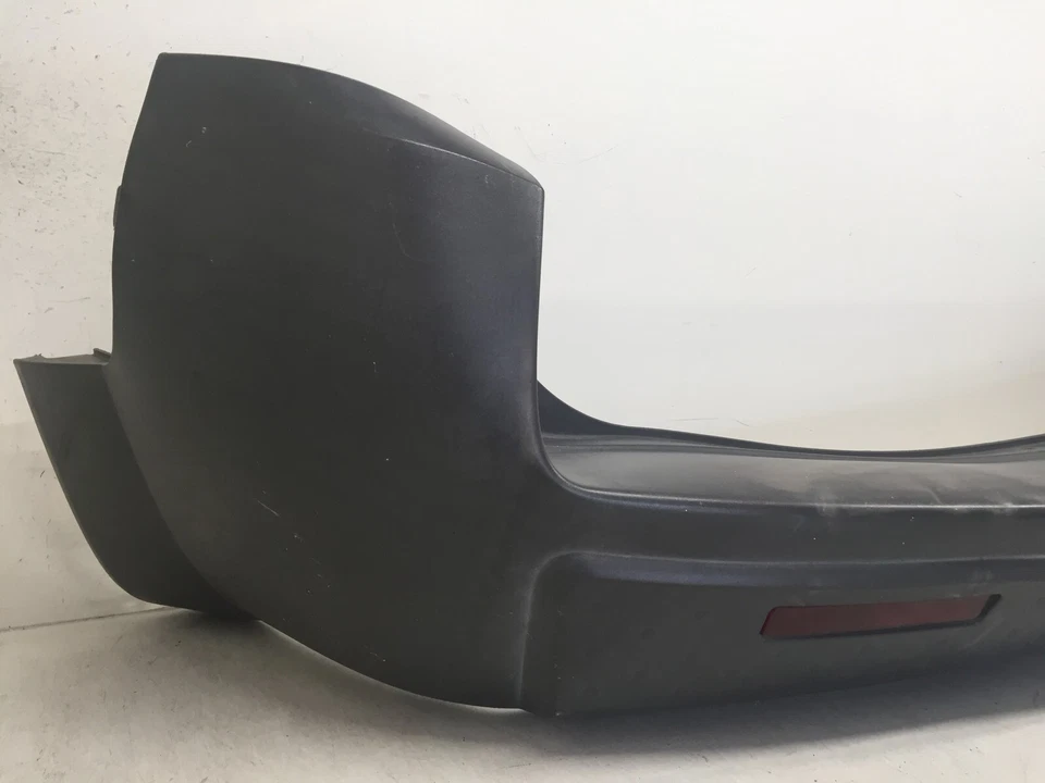 Cubierta de parachoques trasero Saturn Vue 2002-2005 22691601 OEM Foto 4 de 4