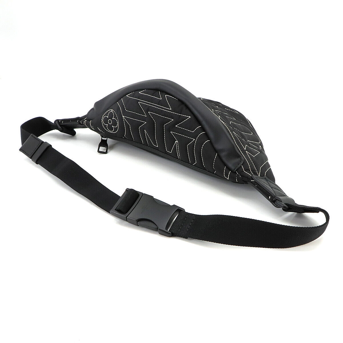 LOUIS VUITTON LV Snow Discovery Bumbag Body Bag Nylon Black LOUIS VUITTON LV Snow Discovery Bumbag Body Bag Nylon Black