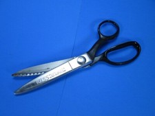 Vintage WISS 8" Pinking Shears w/ Black Handles ~Made in USA~ NICE!!