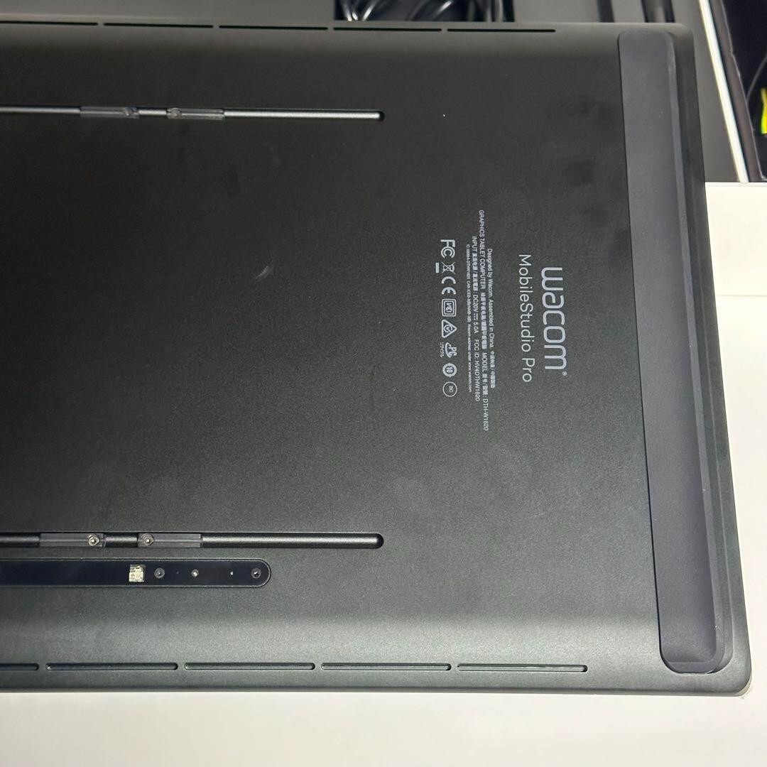 Wacom Mobilestudio Pro 16 15.6 Wacom Mobilestudio Pro 16 15.6