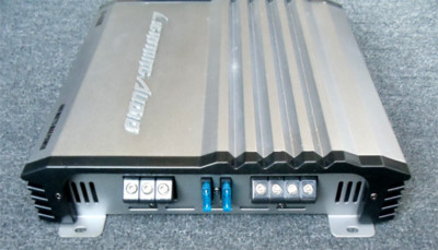2xLightning Audio LA-4100 , Rockford backed 400 Watts 1-D