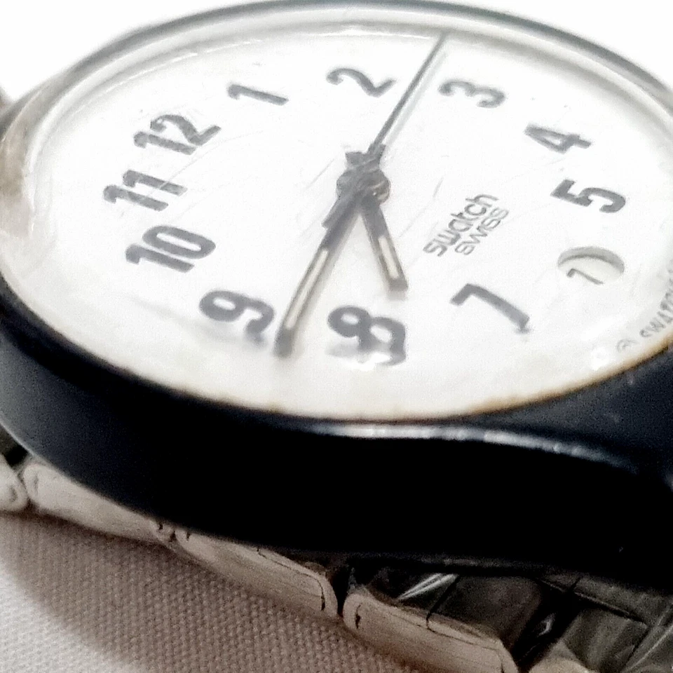 Swatch Watch Women Wristwatch 1995 Vintage Silver Analogue New Band Needs Batery - Image 4 of 4