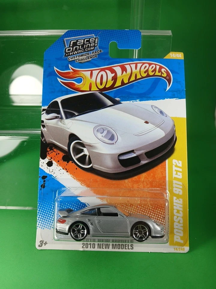 Hot Wheels 2010 Nuevos Modelos Porsche 911 GT2 Lote de 2 Variaciones Plateadas y Negras  Foto 2 de 4