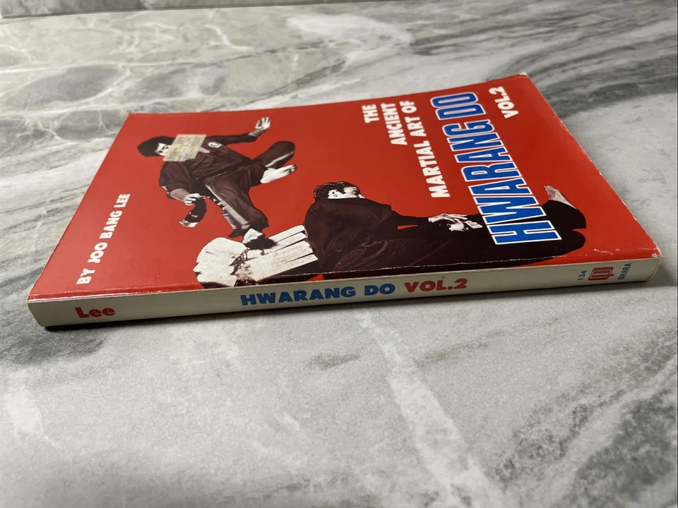 ANCIENT MARTIAL ART OF HWA RANG DO Vol.2 * JOO BANG LEE * TPB — 第 4/4 张图片