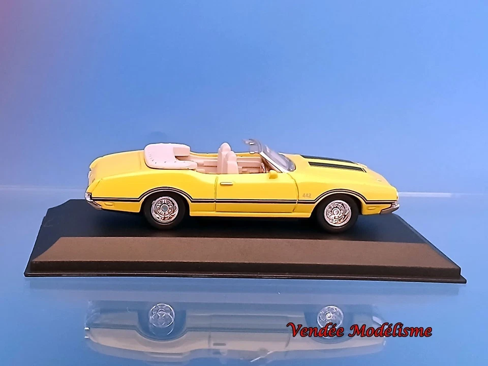 Voiture de collection - Oldsmobile 442 1970 - New Ray 1/43 - Photo 4/4