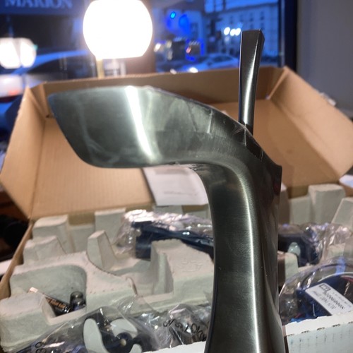 Delta 552TLF-SS Tesla Touch Bad Wasserhahn EDELSTAHL 1 - 3 Loch 981 $ - Bild 7 von 24