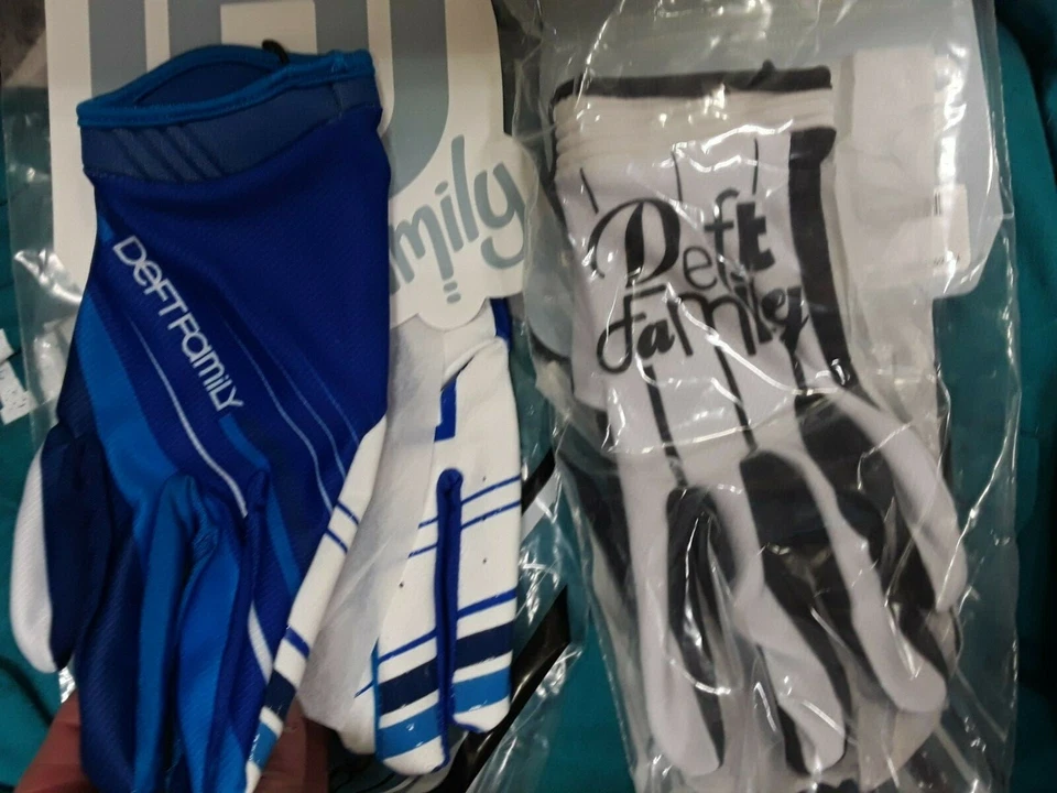 LOTE 2 PARES DE GUANTES FAMILIARES HÁBILES BLANCO-NEGRO -BLANCO AZUL-M MEDIANO adulto ATV  Foto 2 de 2