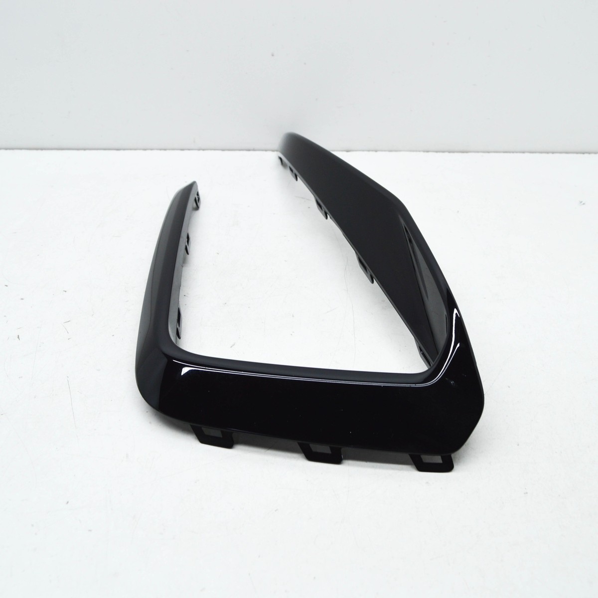 VW POLO AW Front Bumper Right Air Vent Grille Trim 2G0853712041 