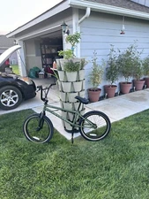  HARO BMX DOWNTOWN DLX STREET BICYCLE MATTE ARMY GREEN