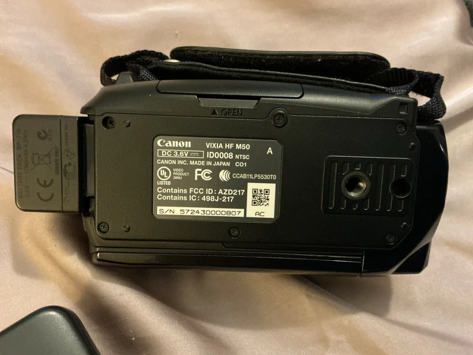 Canon HF M50 High Definition Camcorder (needs New Battery) Tested - Image 2 of 4
