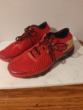 Under Armour Speedform Boys Size 7 Red And Gold