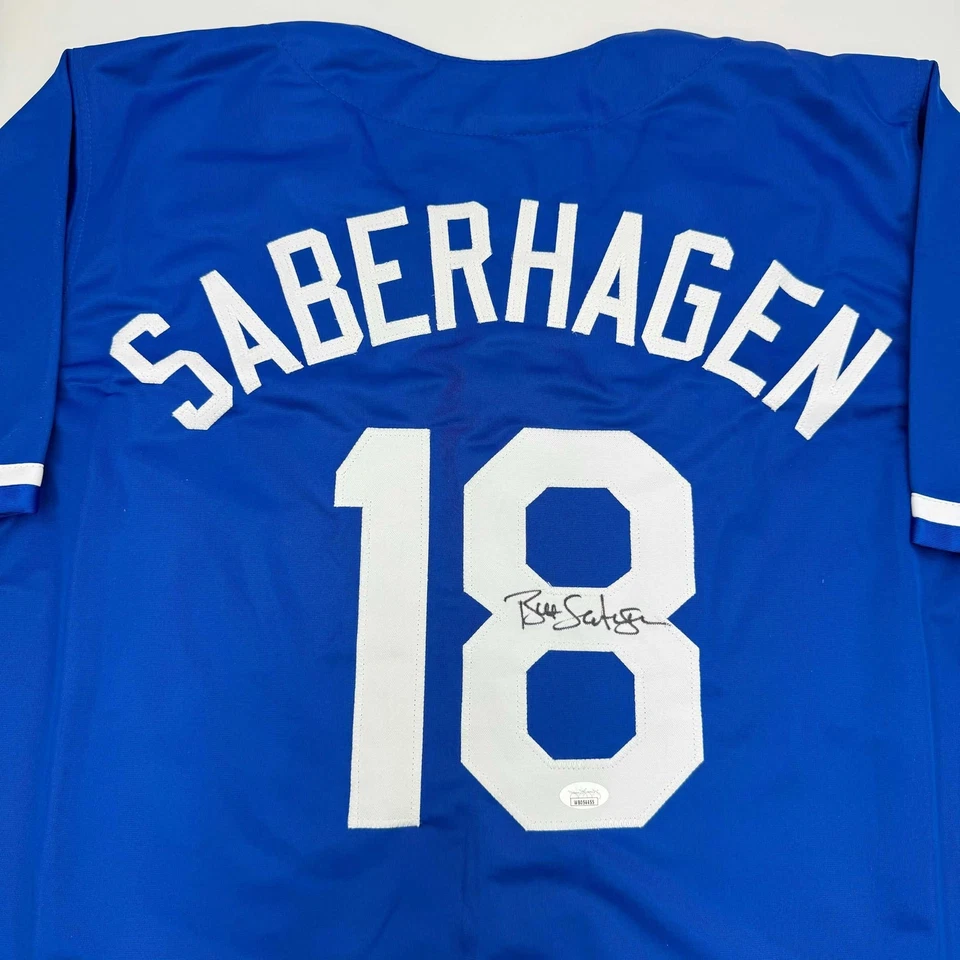 Camiseta de beisebol azul escura autografada/assinada Bret Saberhagen Kansas City certificado de autenticidade JSA - Imagem 2 de 4
