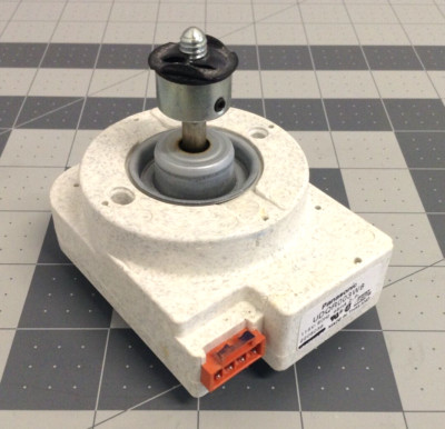KitchenAid Whirlpool Refrigerator Condenser Fan Motor 2206036 UDQR003W8