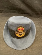 Royal Air Force RAF Airwoman's Officer Uniform Mütze Mit Abzeichen - Größe 55cm
