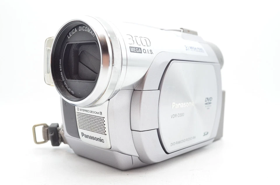 Panasonic VDR-D300 DVD Camcorder 3CCD 10x Optical Zoom Video Camera NEAR MINT - Image 4 of 4