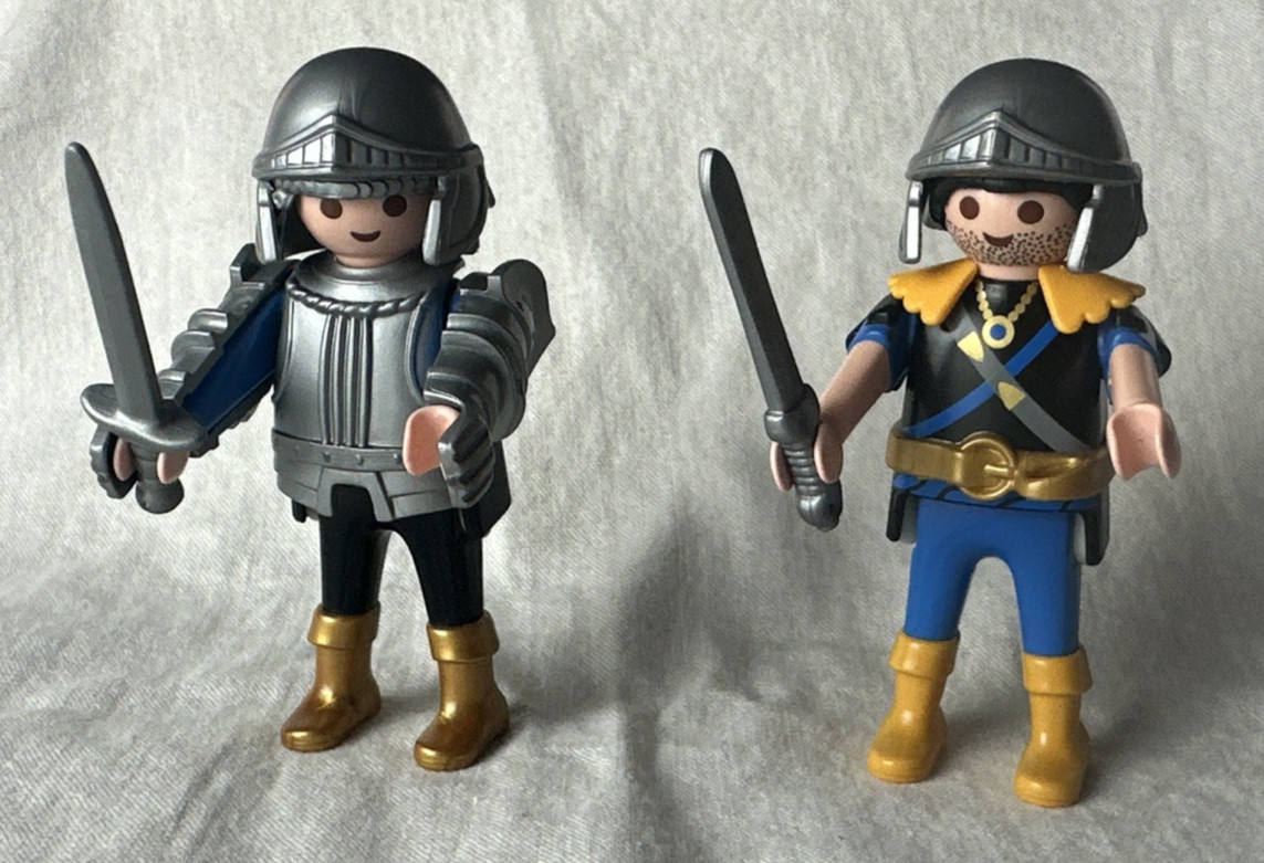 Vintage Playmobil 1993 Knights Helmets Weapons Beard Necklace Armor Chainmail !