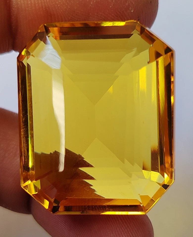 AAA+ Large Yellow Citrine Brazilian 108.45 Ct. Radiant Cut Loose Gemstone Sale - Image 2 of 4