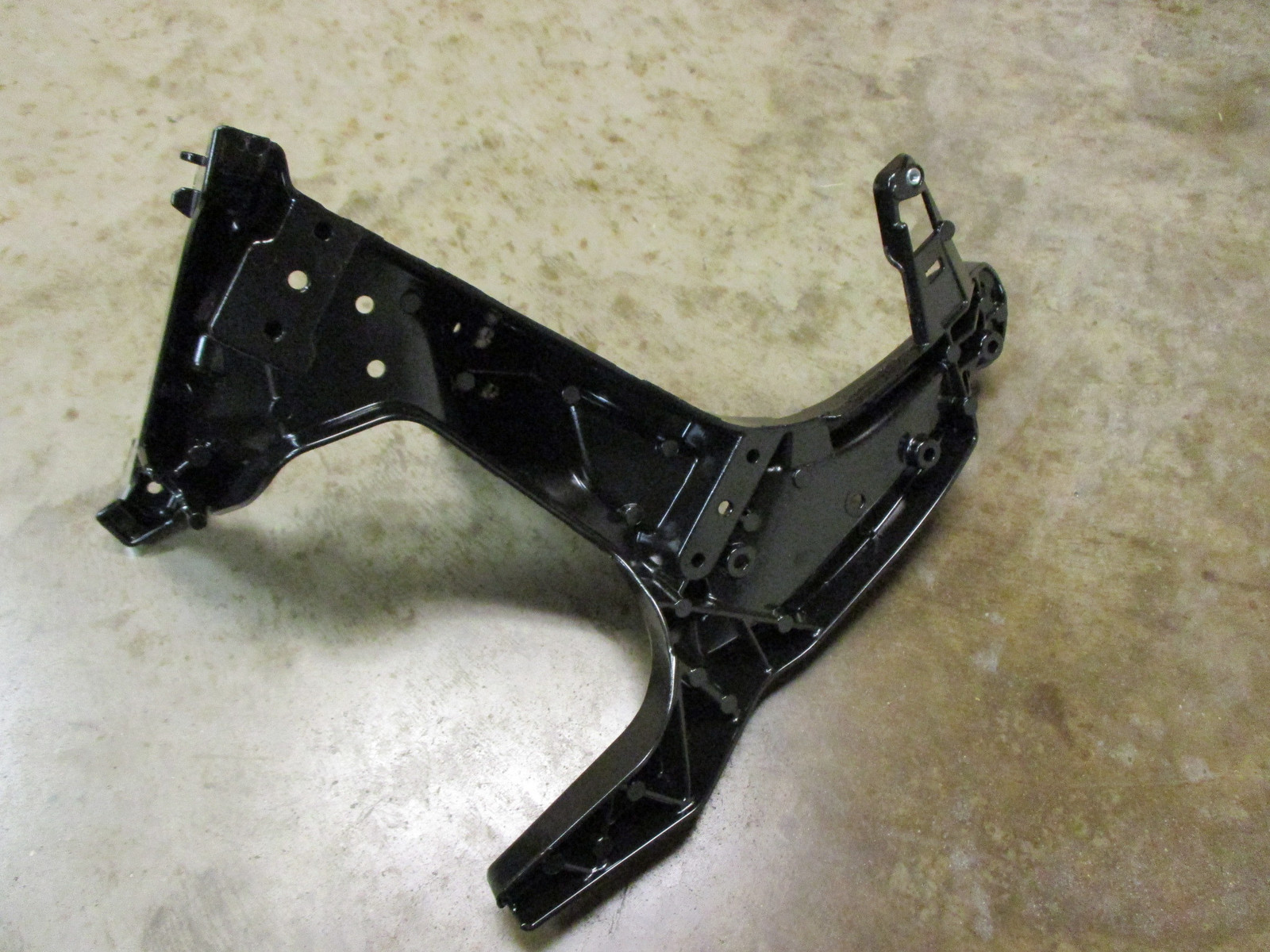 BMW R1200RT WC 46638529329 FRONT PANEL CARRIER, LEFT fairing | eBay 