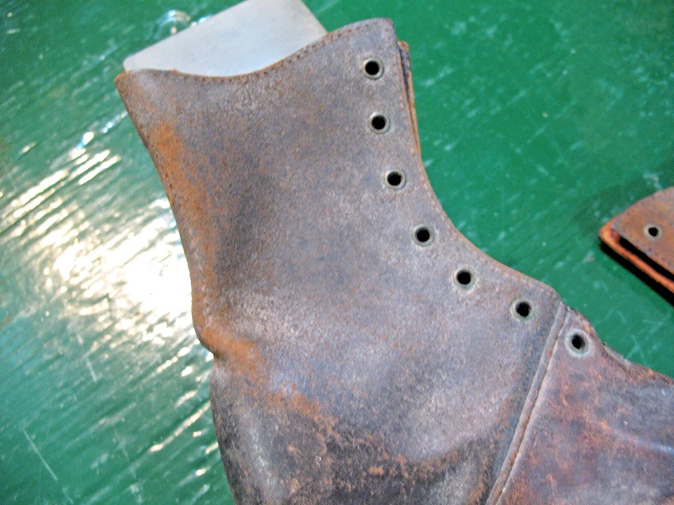 ANTIQUE DOLL LEATHER LACE UP BOOTS SHOES SIZE # 4 INTACT SOLID 1800's - Image 4 of 4