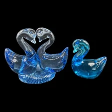 Blue Art Glass Swans Unsigned Two Pieces View All Pictures READ Item Description