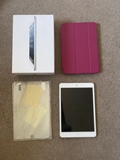 Apple iPad mini 1st Gen. 16GB Bundle - White & Silver With Case/protector