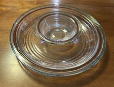 Glass Chip and Dip Set - 2 Piece - Red & Green Stripe