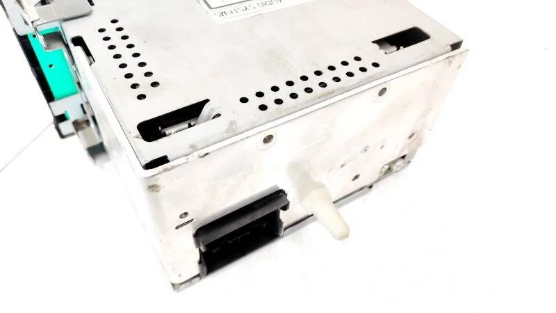 6M2T18C815AF Kassettenradio Autoradio 6M2T-18C815-AF  E1110R02353 DE1960625-06 - Bild 2 von 4