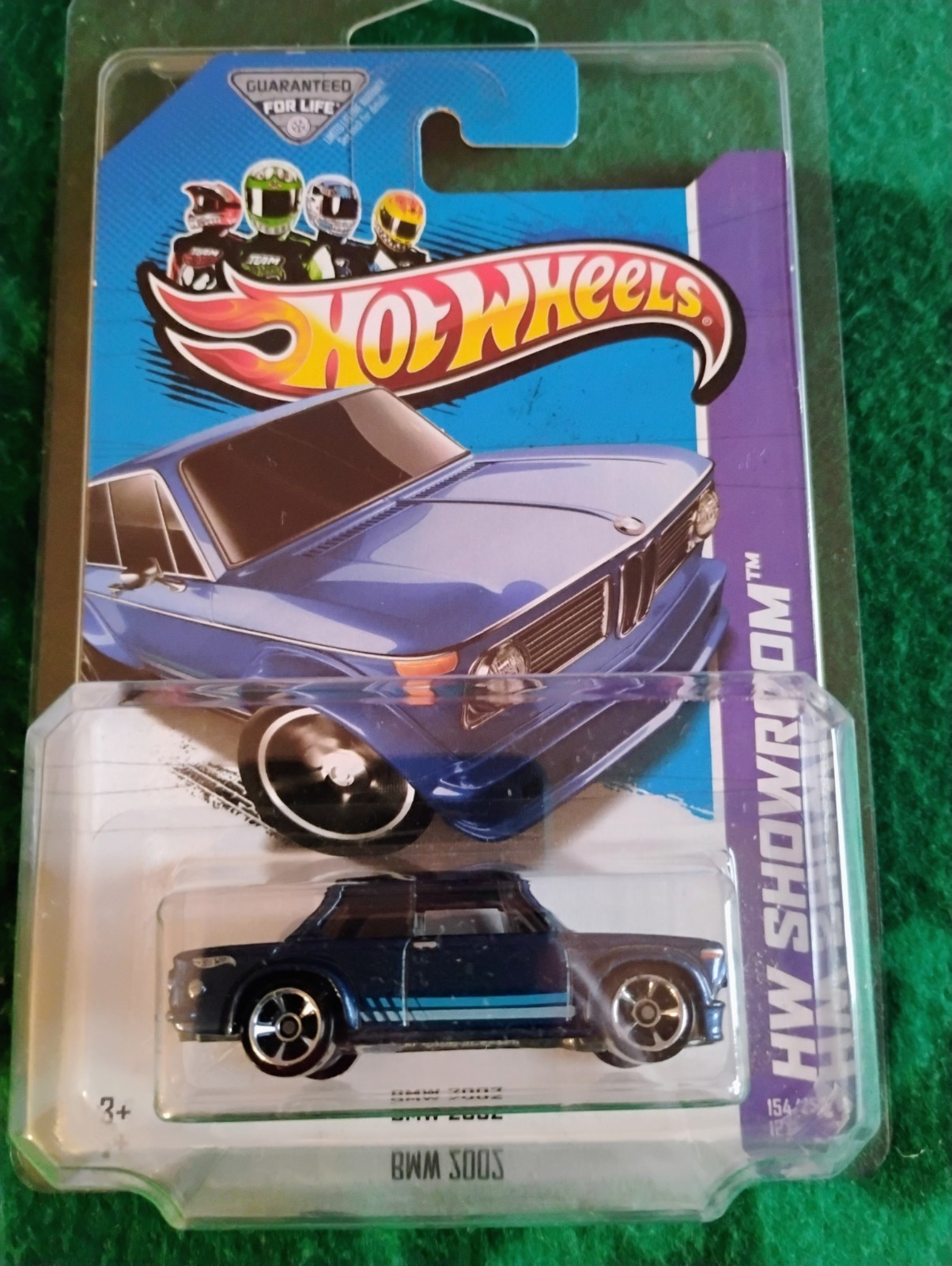 2013 HOT WHEELS #154/250 BMW 2002 - BLUE - In Protector 