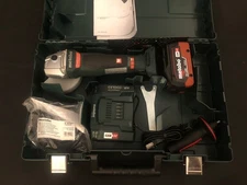 METABO 613074620 WPB 18 LTX BL QUICK 5.5AH 4.5" COMPACT ANGLE GRINDER KIT