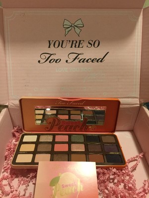 TOO FACED SWEET PEACH EYESHADOW PALETTE 2016 AUTHENTIC WITH RECIEPT. 