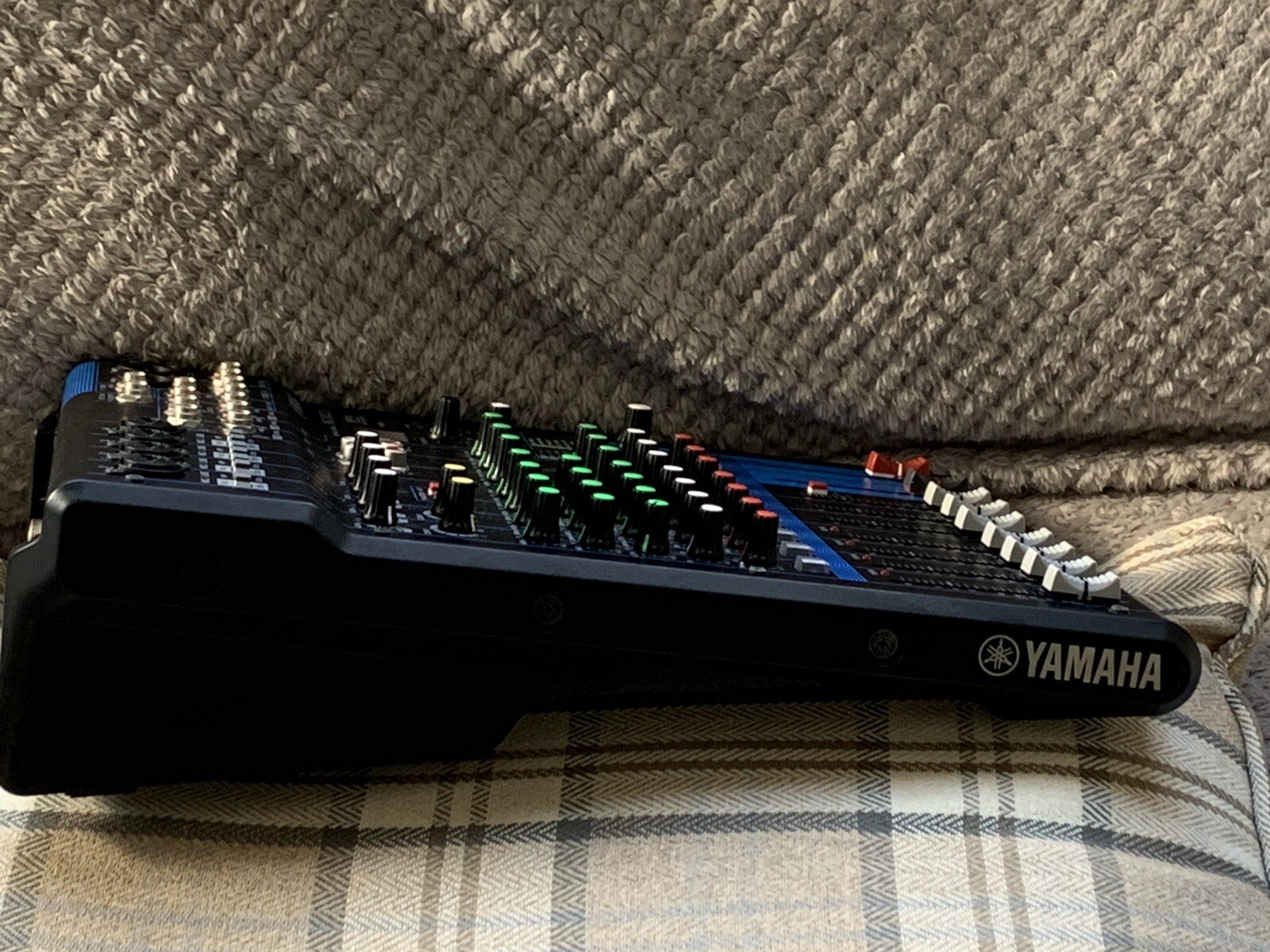 MG10XUF Yamaha Mixing Desk eBay